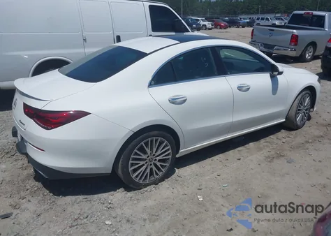 2022 Mercedes-Benz Cla 250 Coupe 4Matic z USA, uszkodzony, nr VIN W1K5J4HBXNN321110